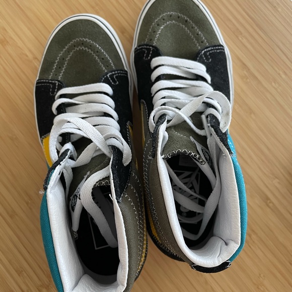 High Top Vans - Picture 5 of 5